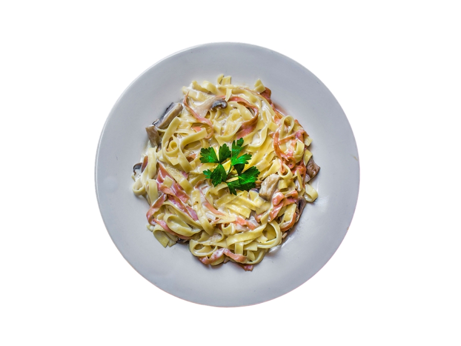 Паста карбонара с ветчиной и сливочным соусом